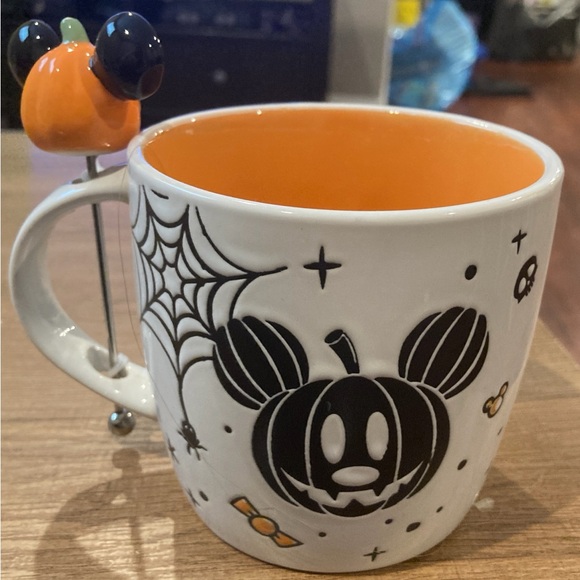 Disney Mickey Mouse Halloween mug - Picture 2 of 3
